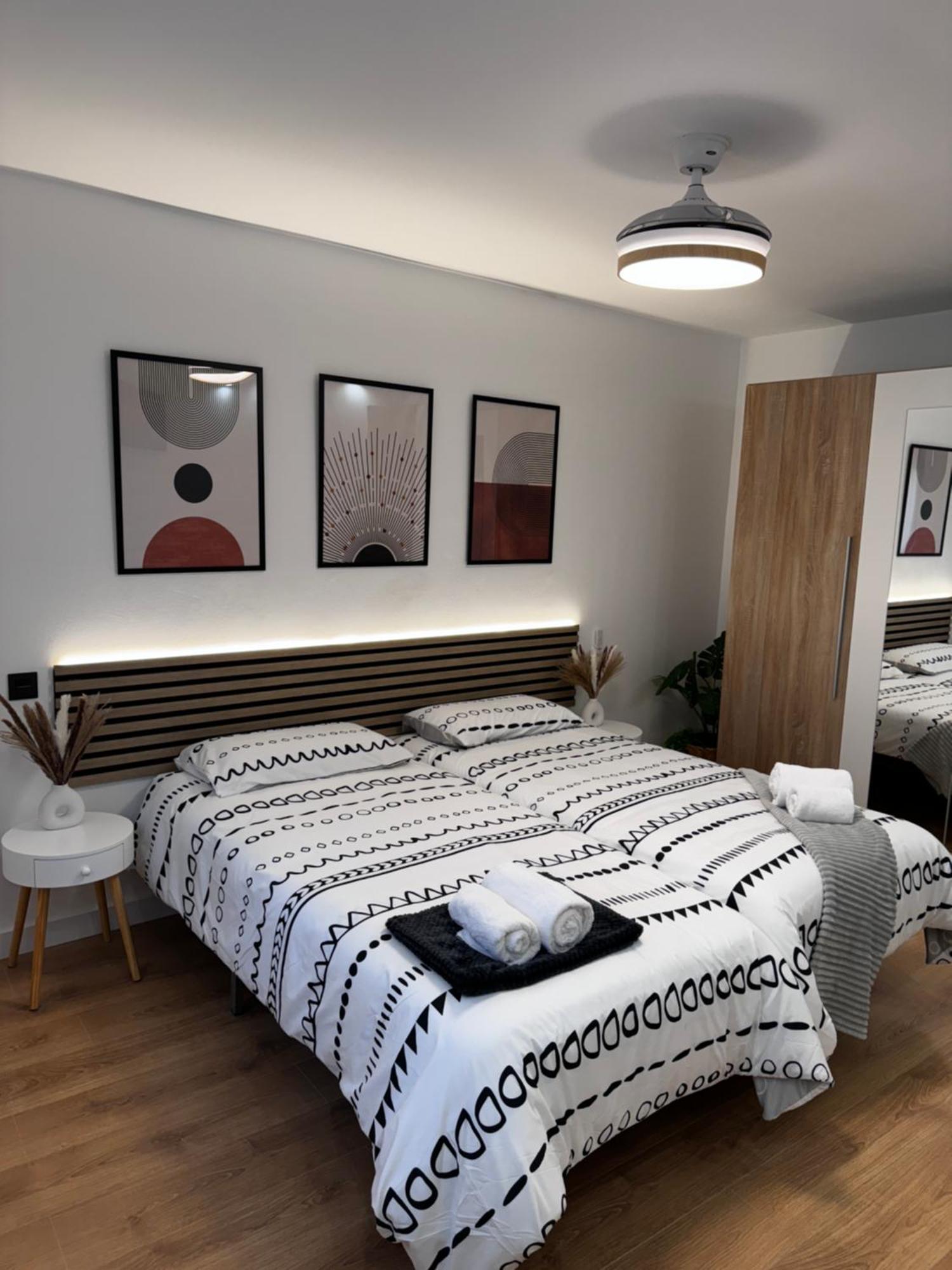 La Plaza Del Pilar Apartment Сарагоса Екстериор снимка